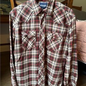 Wrangler Men's Brown and Red Plaid Button Down Shirt